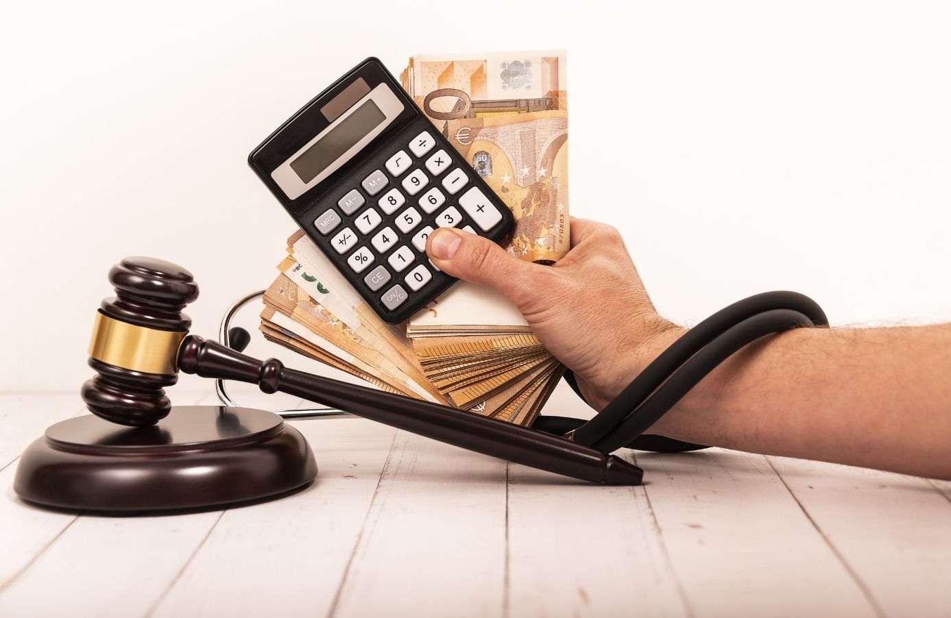 המדריך המלא להגשת תביעת ביטוח אובדן כושר עבודה ללא טעויות